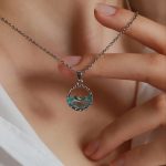 گردنبند وال و دریا نقره ای