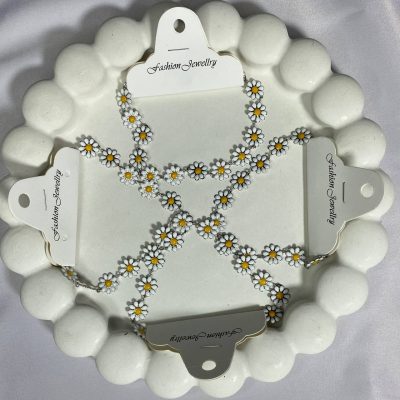 دستبند گل بابونه نقره ای