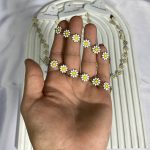 گردنبند گل بابونه طلایی