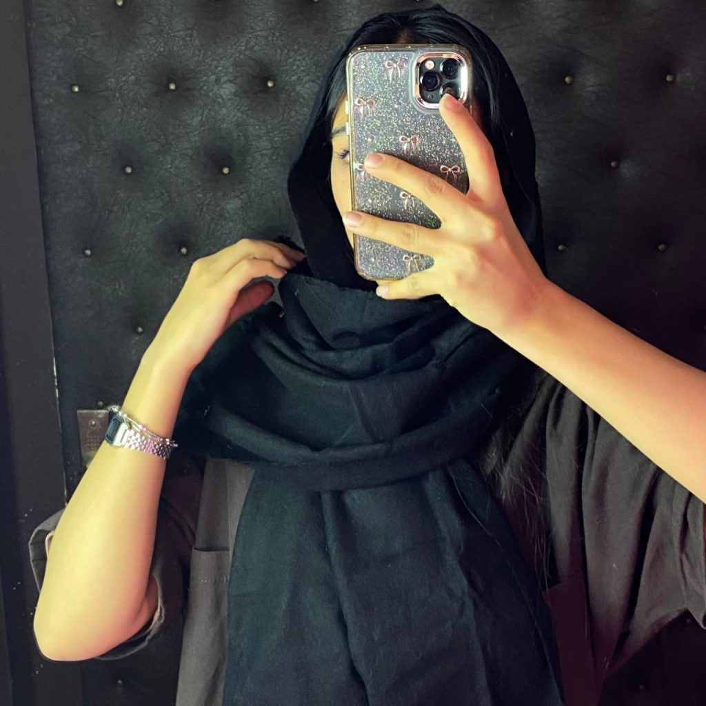 شال موهر مشکی