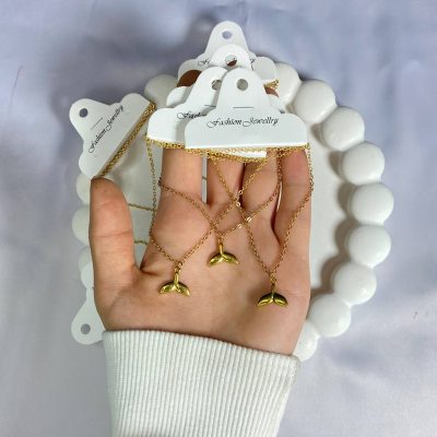 گردنبند پلاک دم وال