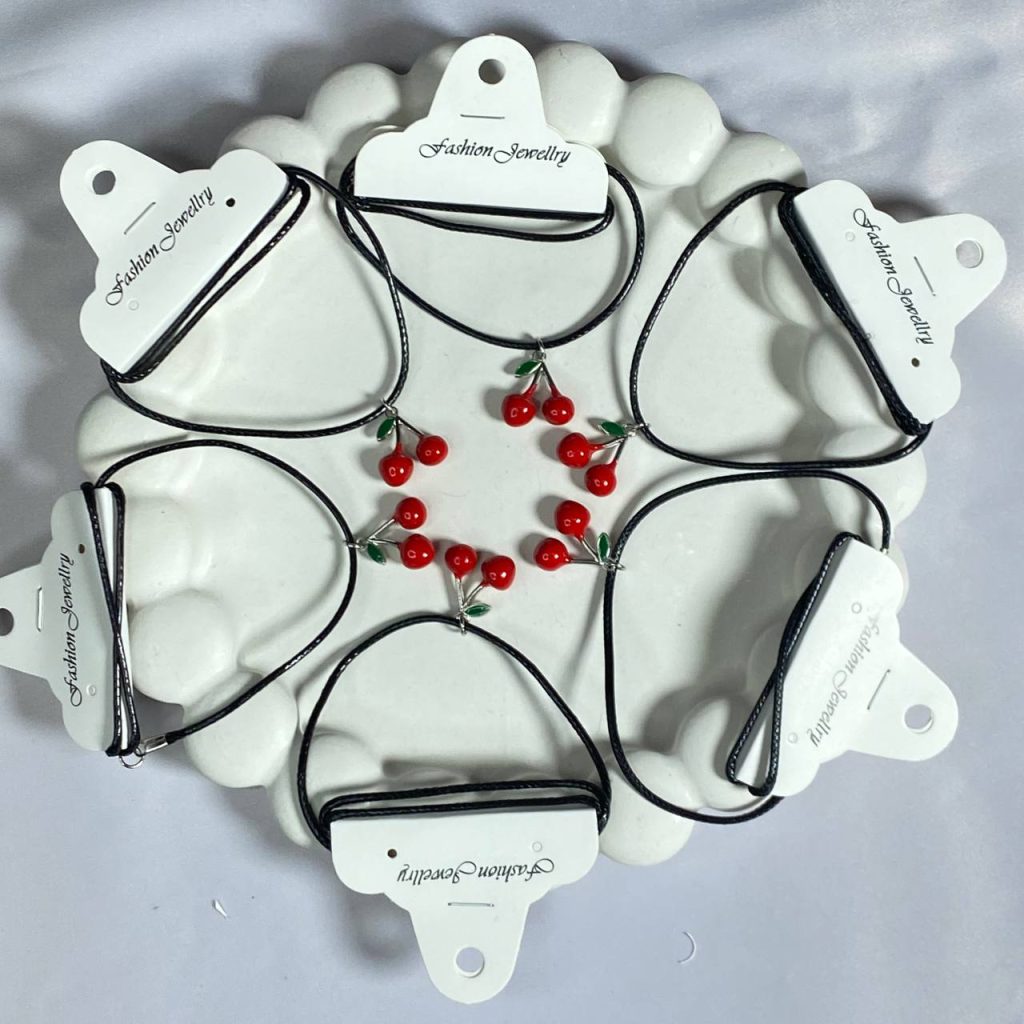 گردنبند گیلاس