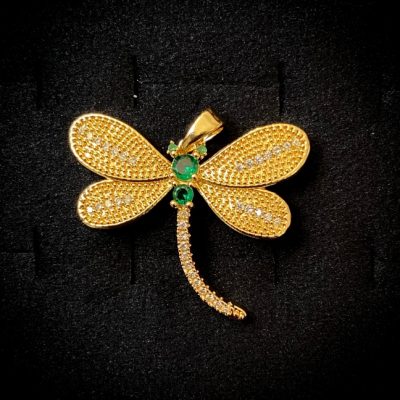 پلاک نگین دار سنجاقک طلایی سوارسکی کد 107
