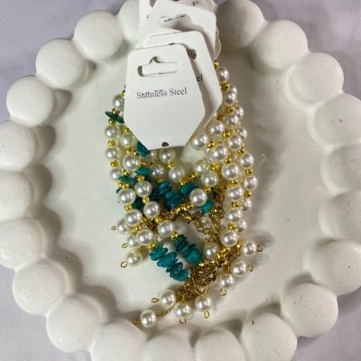 دستبند مرواریدی گوی و سنگ فیروزه آویز دار