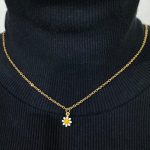 گردنبند گل بابونه