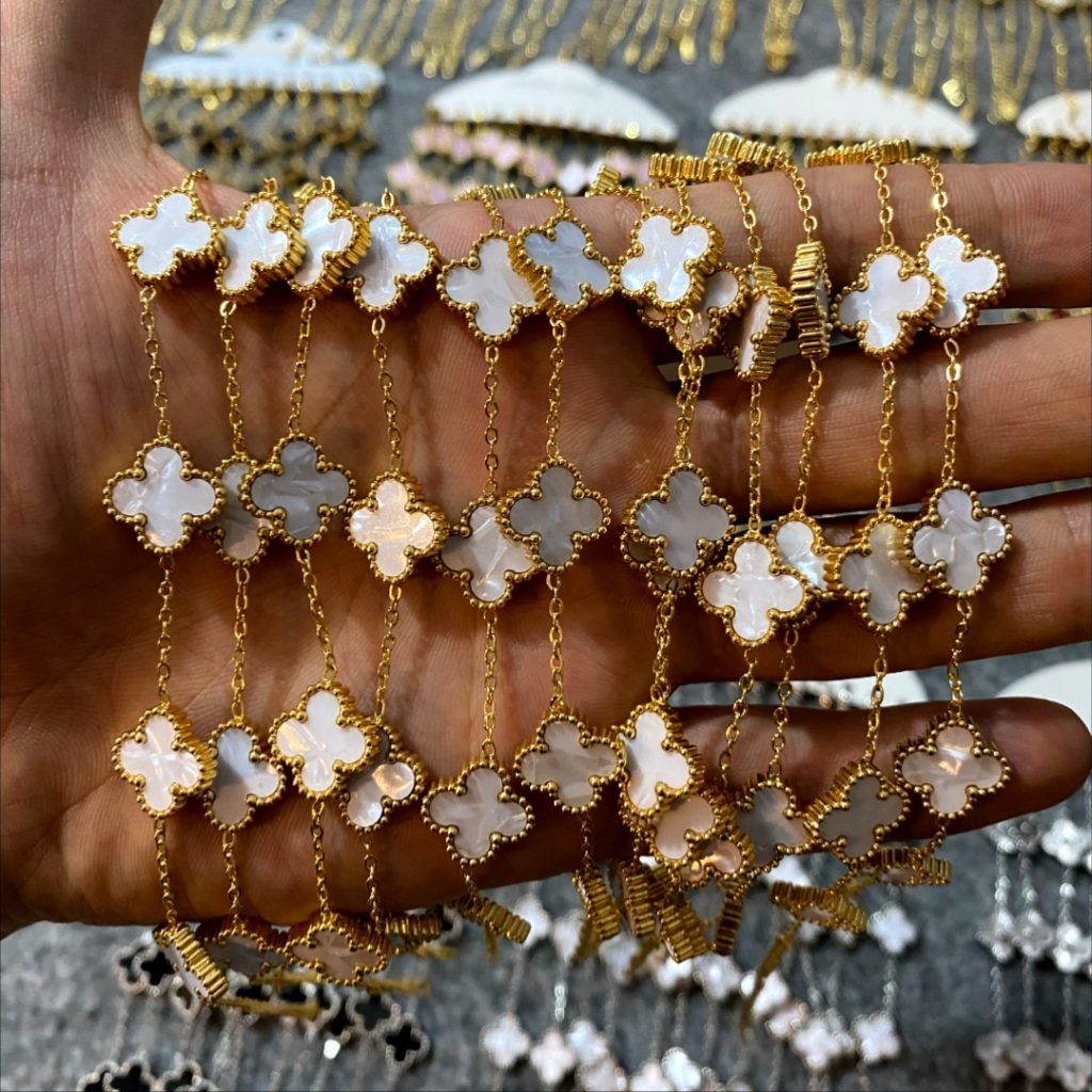 دستبند ونکلیف