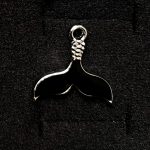 پلاک دم وال نقره ای کد 111