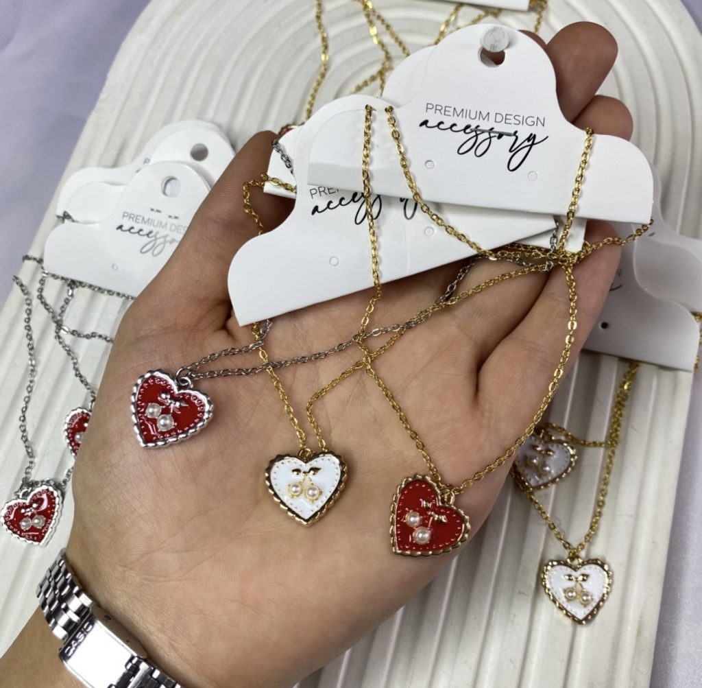 گردنبند قلب و گیلاس