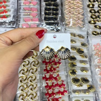 گوشواره میناکاری استیل طرح صدف