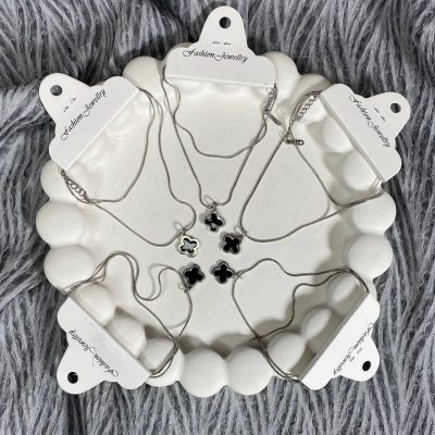 گردنبند ونکلیف کوچک