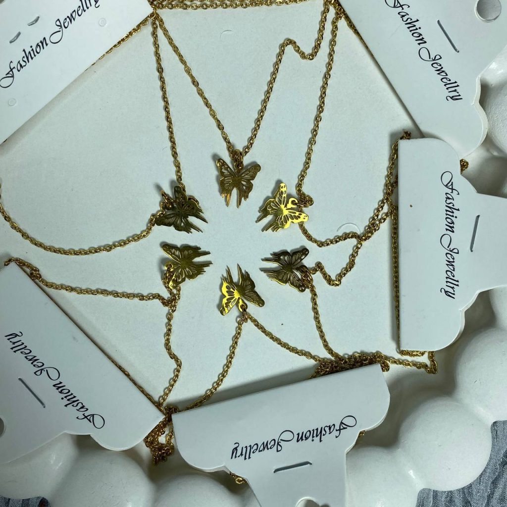 گردنبد پروانه طلایی