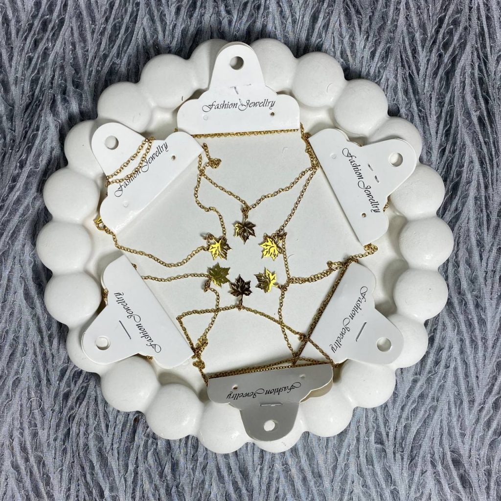 گردنبند برگ
