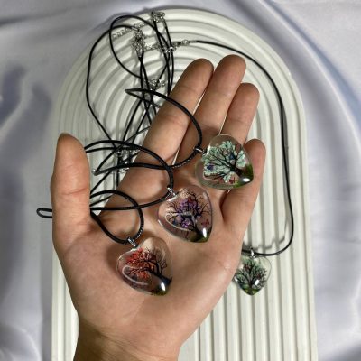گردنبند رزینی قلب